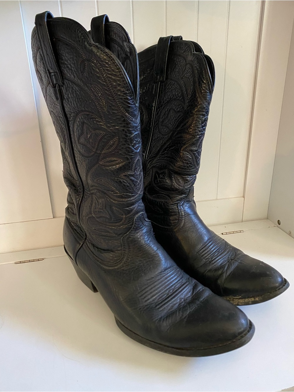 Ariat Black Embossed Leathery Western Heeled Boots